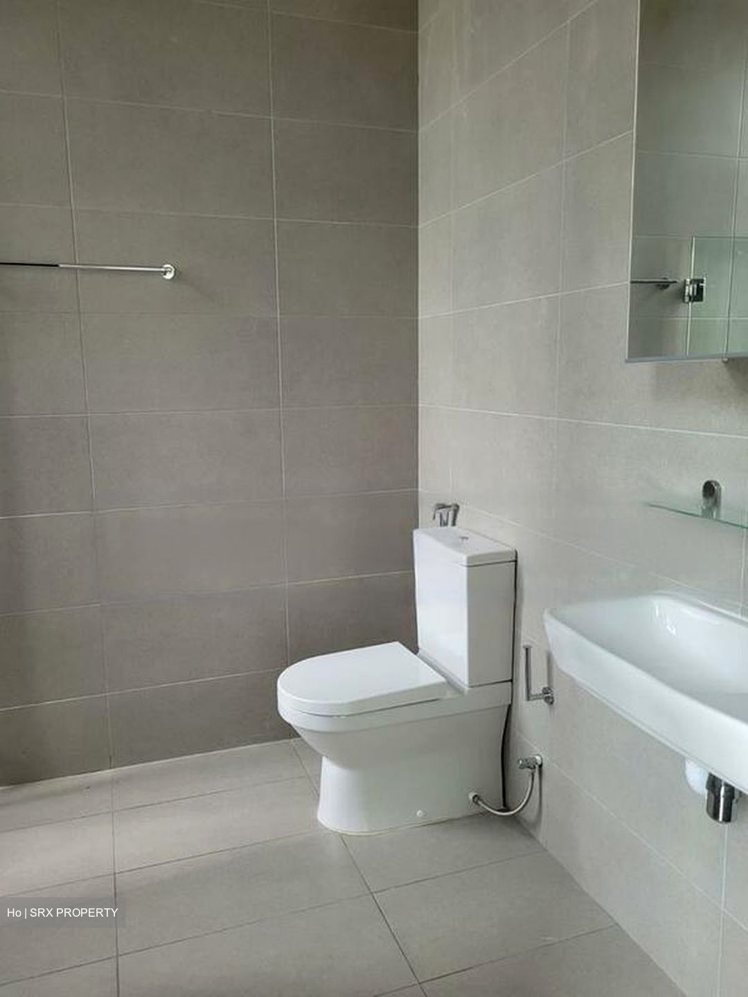 Senyum Residences (D14), Terrace #475820571